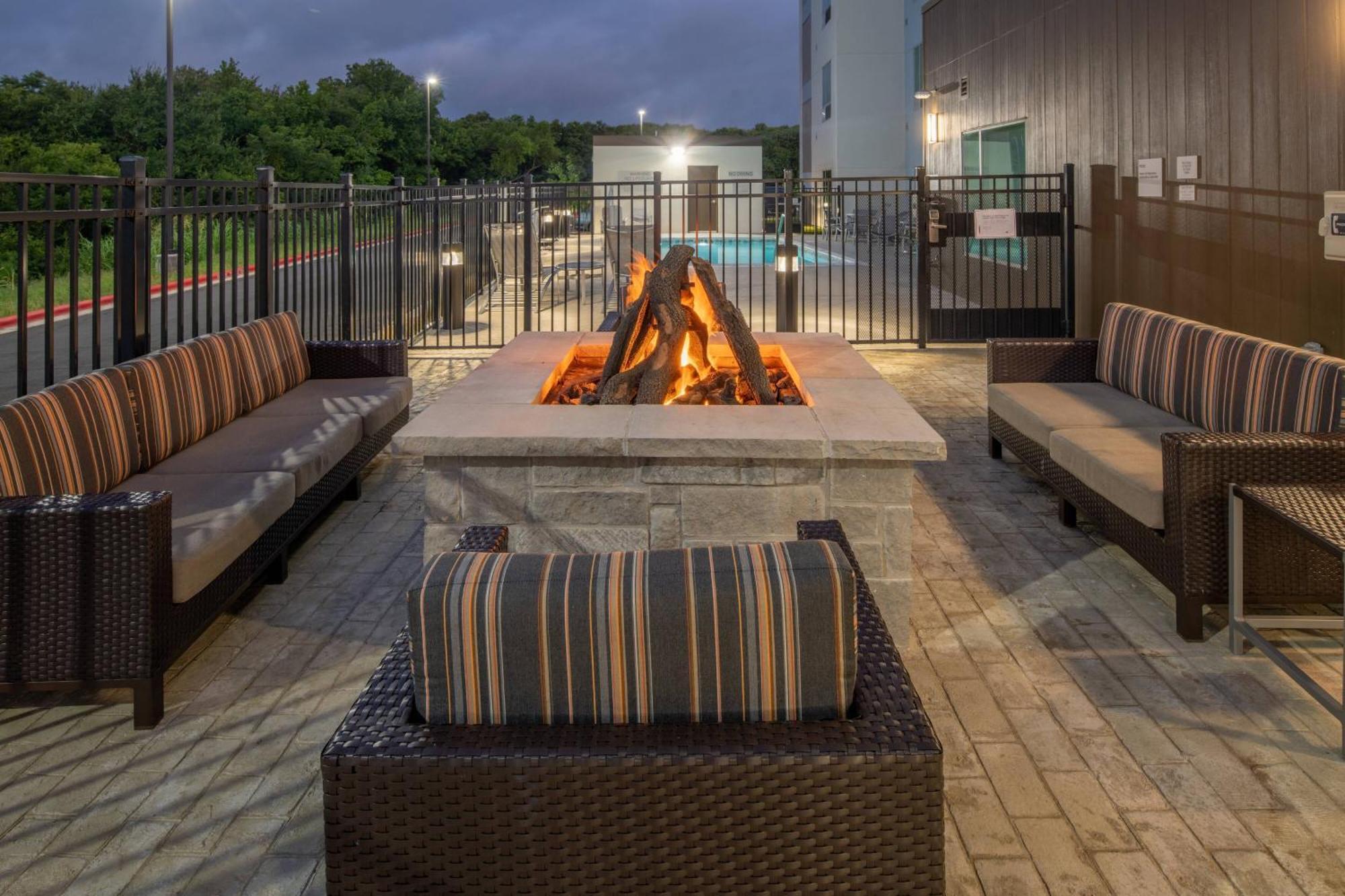 Towneplace Suites Austin South Exteriér fotografie